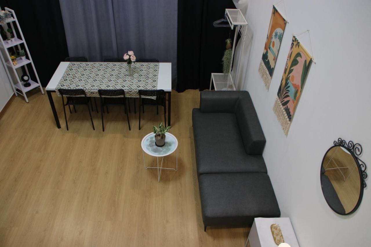 Hongdae Residence - 1Min From Hongik Uni Station Exit #1 Seoul Bagian luar foto